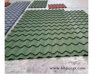 鋼結(jié)構(gòu)屋頂用什么材料呢？